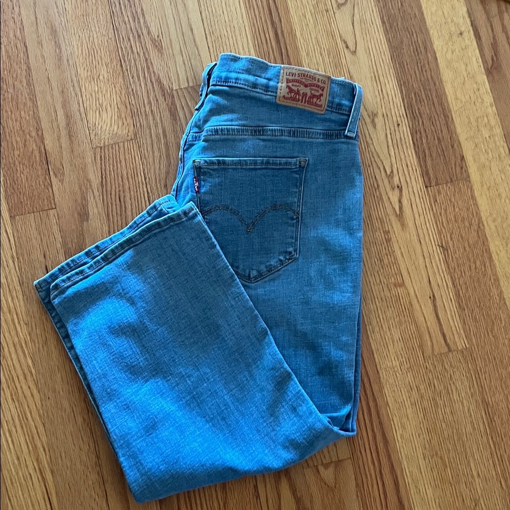 Levi’s 311 shaping Skinny Capri 16W light denim